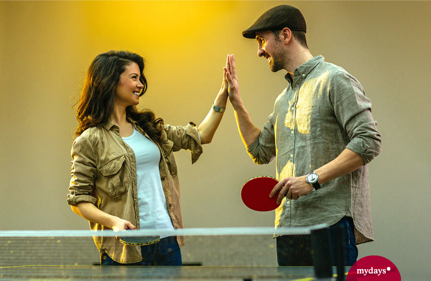 Paar beim Tischtennis
